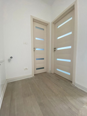 Apartament 3 camere, semidecomandat,62 mp utili,etaj P/3 -Torontalului - imagine 10