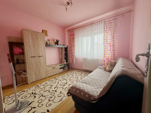 Apartament 3 camere, decomandat, 90mp utili, etaj 4/4, zona Dambovita - imagine 8