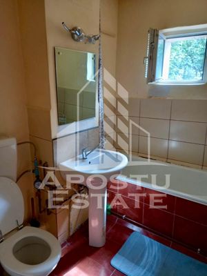 Apartament 2 camere,decomandat,centrala proprie,zona Aradului - imagine 7