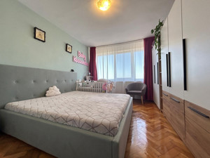 Apartament 2 camere, decomandat 50mp, etaj 8, zona Dambovita - imagine 2