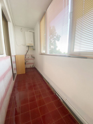 Apartament 2 camere, semidecomandat, 55mp utili,etaj 4/4 , zona Cetatii - imagine 19