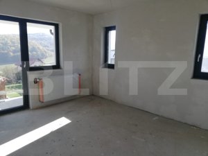 Casa cuplata de vanzare, 180 mp, 250 teren, zona de case !  - imagine 12