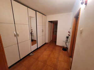 Apartament 2 camere decomandat Girocului etaj 2 cu centrala - imagine 3