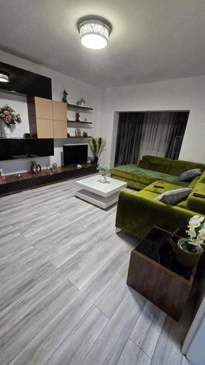 Apartament cu 2 camere în Calea Martirilor decomandat - imagine 6