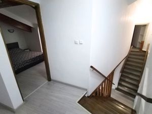 Vilă spațioasă de închiriat 6 camere piscină încălzită zona de Nord - imagine 9