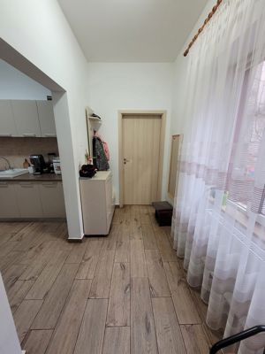 Apartament 2 Camere   Zona  Centrală, Piața Mocioni - imagine 3