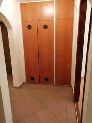 Apartament cu 3 camere în Calea Lipovei decomandat - imagine 5