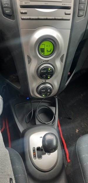 Toyota Yaris  - imagine 9