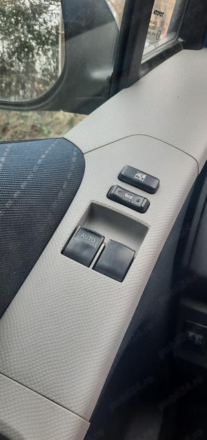 Toyota Yaris  - imagine 10