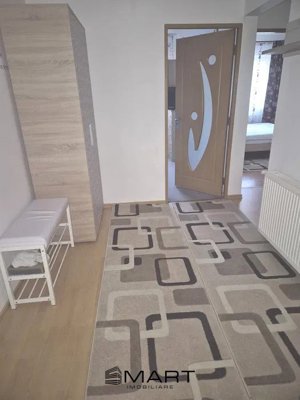 Apartament 3 camere decomandate zona Vasile Aaron - imagine 4