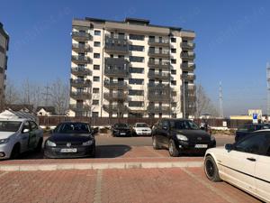 Apartament 3 camere+loc de parcare inclus in pret ,direct propietar  - imagine 9