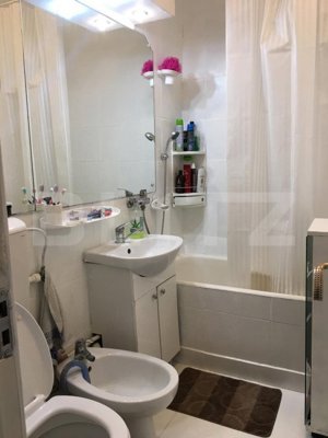 Apartament 3 camere, semidecomandat, ultracentral, etaj 3, 62 mp + balcon - imagine 7