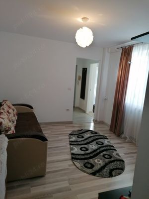  Apartament cu 3 camere, strada Aleea Pinului- zona Bulevard, etajul 3 - imagine 2