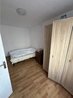 Apartament cu 3 camere cu centrala propie