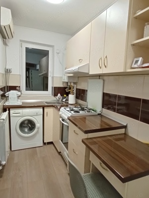 Vând apartament cu două camere  - imagine 3