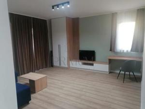 Apartament 2 camere - Zona Plopi - Centrala Proprie - imagine 2