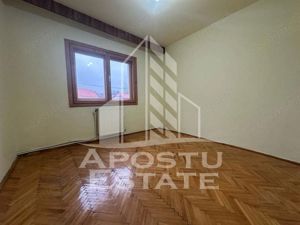 Apartament cu 3 camere, etajul 1, zona Sagului - imagine 2