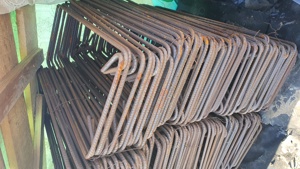 Vand etrieri noi si drepti din fier striat de 8mm PRET AVANTAJOS!