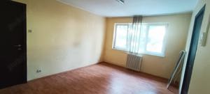 Vand apartament 1 cameră Ramnicu Valcea, str. Republicii, et. 1 - imagine 3