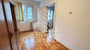 Apartament cu 2 camere, etaj intermediar, zona Sagului - imagine 5