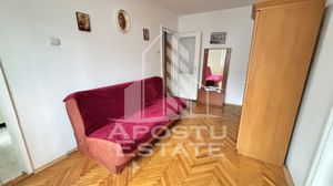 Apartament cu 2 camere, etaj intermediar, zona Sagului - imagine 2