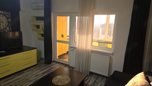 Vand apartament 2 camere decomandat Deva, ultracentral (Lido), etaj 5, SU:  55 mp, mobilat - imagine 5