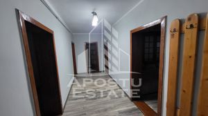 Apartament decomandat cu 3 camere,Calea Lipovei - imagine 9