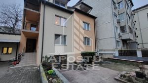 Apartament decomandat cu 3 camere,Calea Lipovei - imagine 8