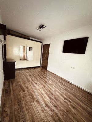 Apartament cu 3 camere, parter, zona Soarelui - imagine 5