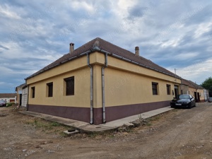 Casa cu 4 camere in Moldova Noua ( Vechea ) aproape de dunare - imagine 3