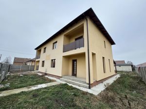 Sanmihaiul Roman Duplex P+E,teren generos,terasa acoperita,toate utilitatile - imagine 3