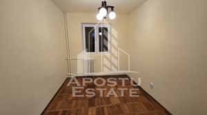 Apartament cu 3 camere, etaj intermediar, zona Dacia - imagine 2