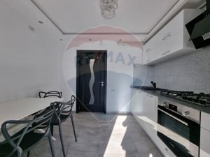 Apartament cu 2 camere de închiriat în zona Casa de Cultura