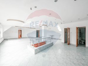 Spațiu comercial de 160mp de închiriat în zona Ultracentral - imagine 2