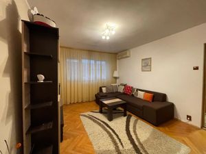 Apartament 3 camere, centrala proprie, zona excelenta! - imagine 2