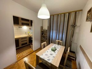 Apartament 3 camere, centrala proprie, zona excelenta! - imagine 3