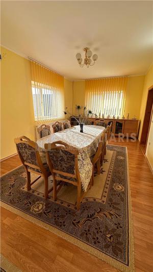 Casa de vanzare cu teren 2374 mp, Sabisa - imagine 6