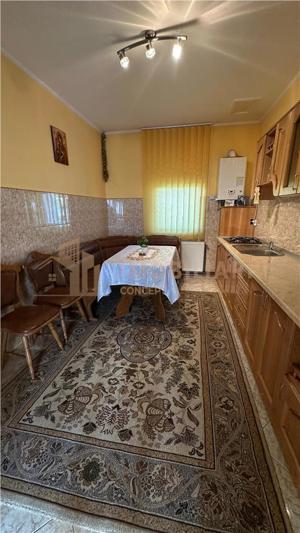 Casa de vanzare cu teren 2374 mp, Sabisa - imagine 10