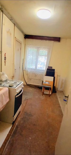 Oferim spre vanzare, apartament spatios, decomandat, 2 camere, Badea Cartan - imagine 12