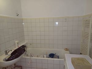 Circumvalatiunii-Kaufland de vanzare apartament decomandat cu 2 camere  - imagine 3