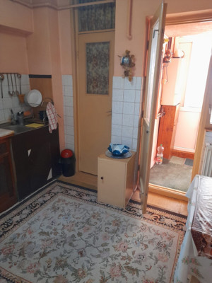 Apartament 4 camere, ultracentral, 90 mp utili, Campina, Prahova - imagine 3