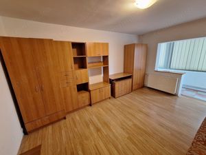 230 Euro!!! Apartament cu 1 camera decomandat Et 3