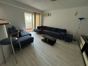 Apartament 3 camere, ultracentral, decomandat, Et. 1/8, Ploiesti, PH - imagine 2