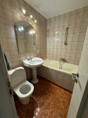 Apartament 3 camere, ultracentral, decomandat, Et. 1/8, Ploiesti, PH - imagine 11