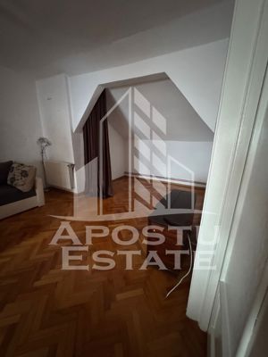 Se inchriaza apartament (penthouse), intr-o casa, zona C. Studentesc - imagine 4