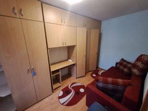 240 euro!!! Apartament cu 2 camere Et 3 Zona Sagului - imagine 7