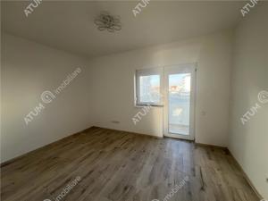 Apartament cu 3 camere 2 bai si 2 balcoane zona Tineretului din Sibiu - imagine 3