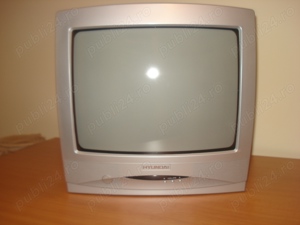 Televizor HYUNDAI NOU cu telecomanda Diagonala = 36 cm. Are 62 de programe si o imagine perfecta