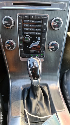 Vând Volvo XC60 - imagine 7