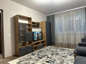 Apartament de 2 camere, decomandat, 50 mp, centrala, zona Drumul Taberei  - imagine 2